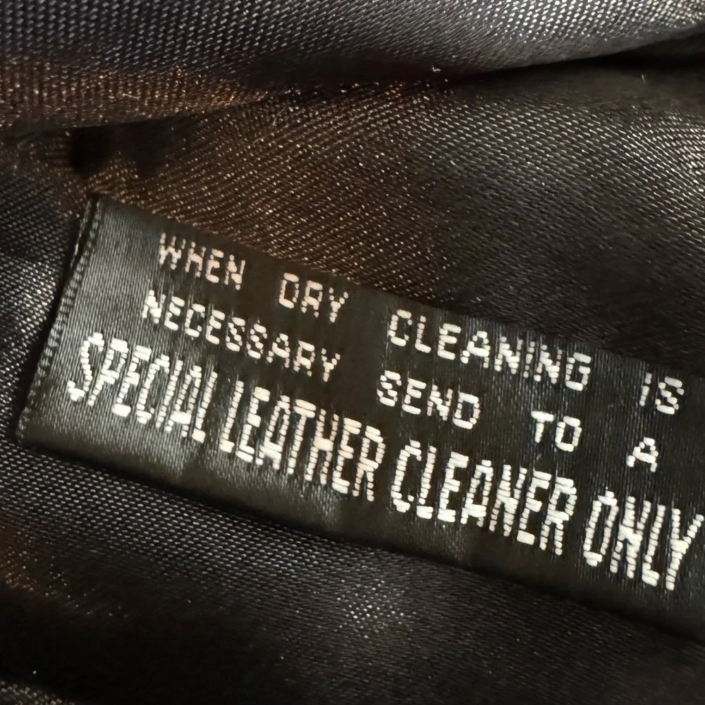 Vtg.Pelle Studio Wilson-Baddie Black Leather full zip vest with 2 pockets.Size L - Picture 8 of 8